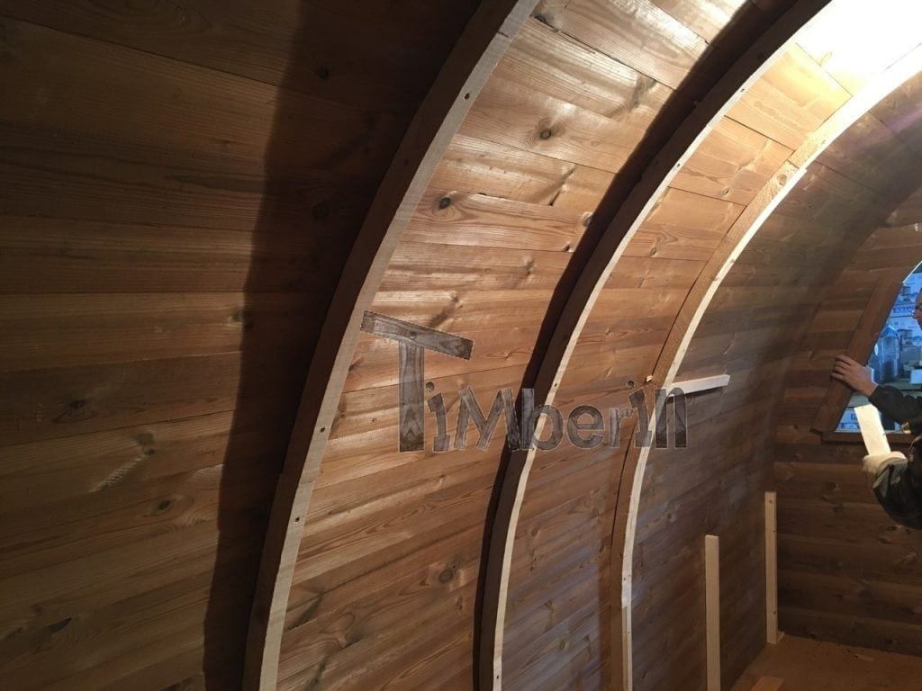 Gli Archi Di Supporto In Legno Più Ampi Per Adattarsi All'isolamento E Ai Pannelli Interni In Legno