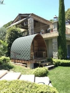 Sauna Extérieur Iglu En Cèdre Rouge Avec Chauffage électrique, Dmitrii Ponomarev, Biot, France