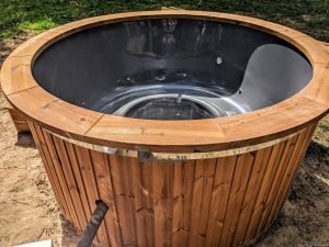 Hot Tub Idromassaggio In Vetroresina Con Stufa Esterna (17)