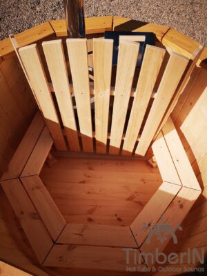 TimberIN Nordic Deluxe in abete, vasca in legno con bordo largo – foto cliente