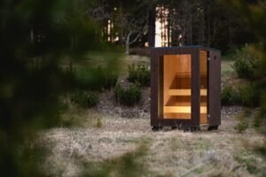 Sauna TimberIN Nordic Cube nella misura S di sera